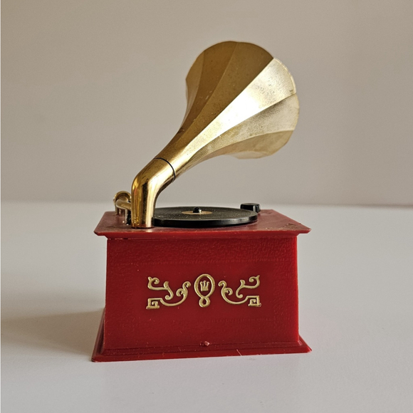 Vintage Gramophone Style Music Box Made in Germany Red & Gold Wind-Up Works - Picture 7 of 12